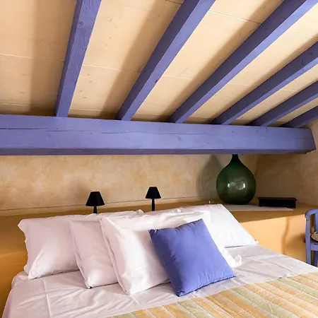 Apartment I Freschi