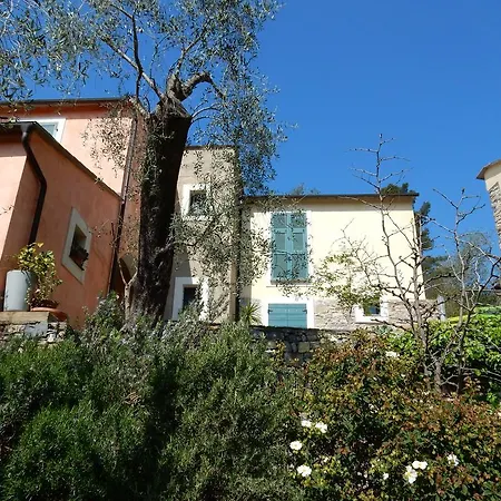 Apartment I Freschi